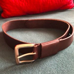 🤎🍂BROWN LEATHER BELT w/SILVER BUCKLE-Womens Lg
